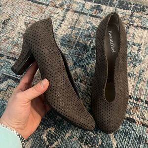 Beautifeel |‎ Pumps Calla High Vamp Puntino Taupe Suede Heels Sz 36/5-5.5